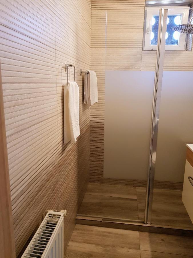 Alexa Apartament Târgu-Mureş Esterno foto